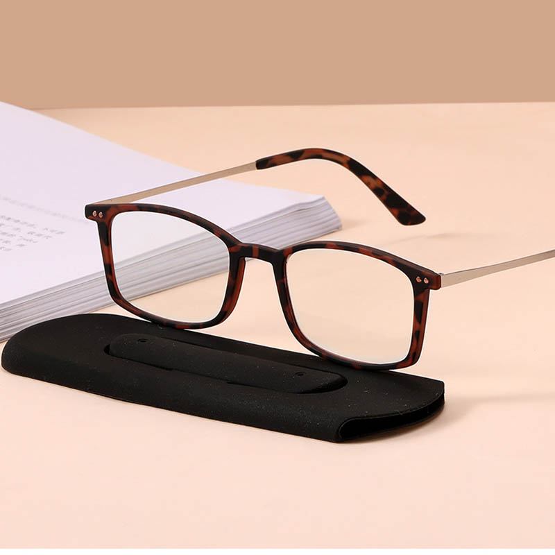 Ultra Thin Mobile Partner Blue Light Digital Computer Reading Glasses with Mobile Holder