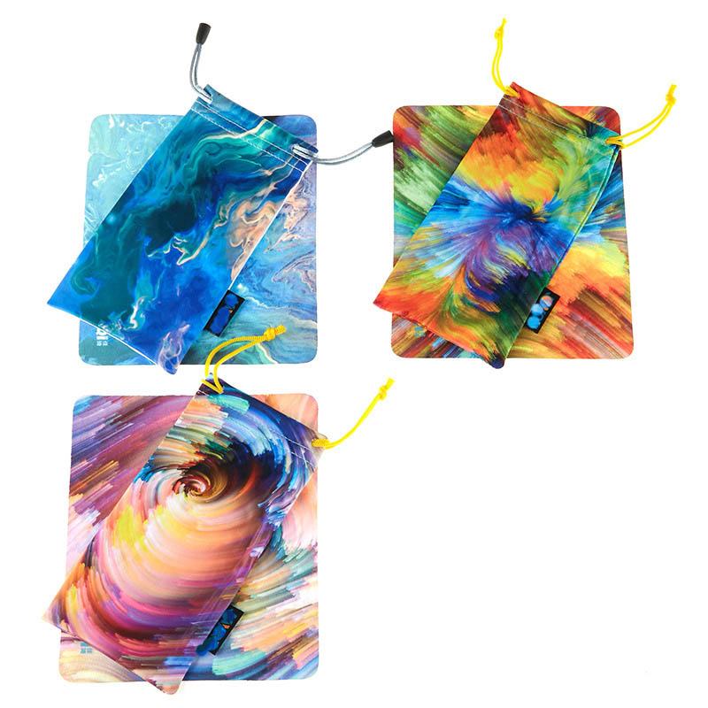 microfiber cleaning clothes and pouch